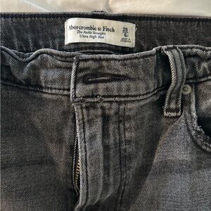 Abercrombie & Fitch The Ankle Straight Ultra High Rise 28/6R